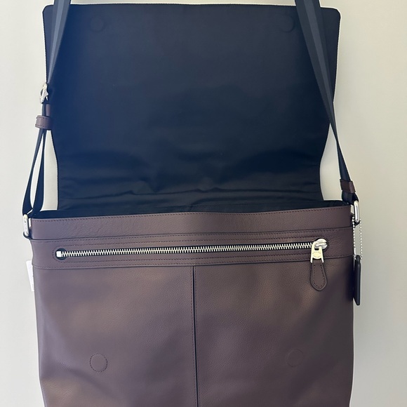 COACH - Brown Leather Messenger Bag - Picture 8 of 12
